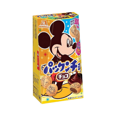 Experience over 100 years of confectionery perfection with Morinaga's Moringa Pakkuncho Chocolate Biscuits. These bite-sized treats feature a pretzel shell and creamy milk chocolate, topped with beloved Disney characters and cute anime designs.