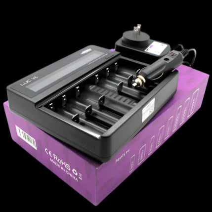 Efest LUC V6 Charger 1